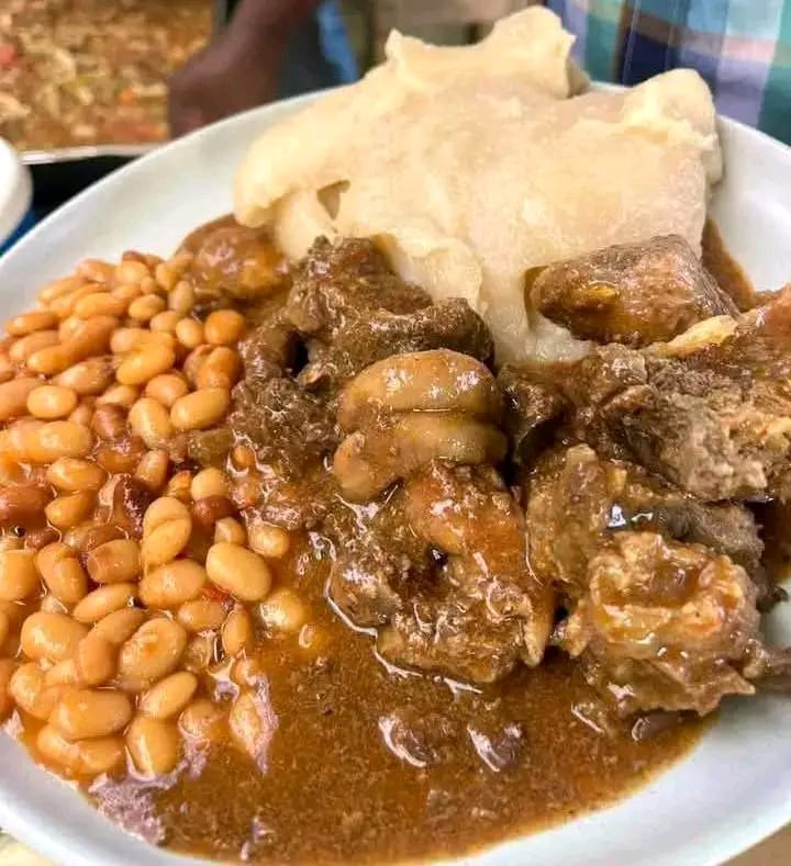 Funge com Fijão e carne de cabrito