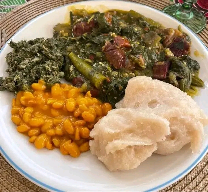 Funge com Calulu de carne seca